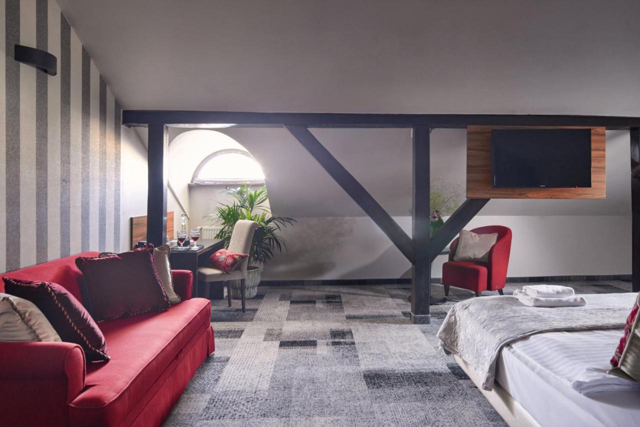 Morando Hotel Zamość Екстериор снимка