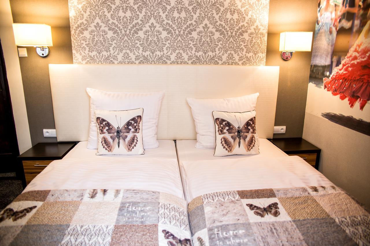 Morando Hotel Zamość Екстериор снимка