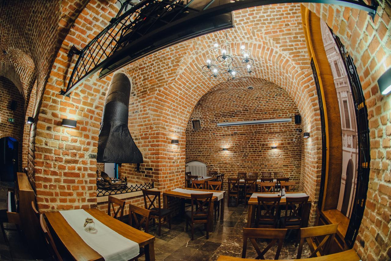 Morando Hotel Zamość Екстериор снимка